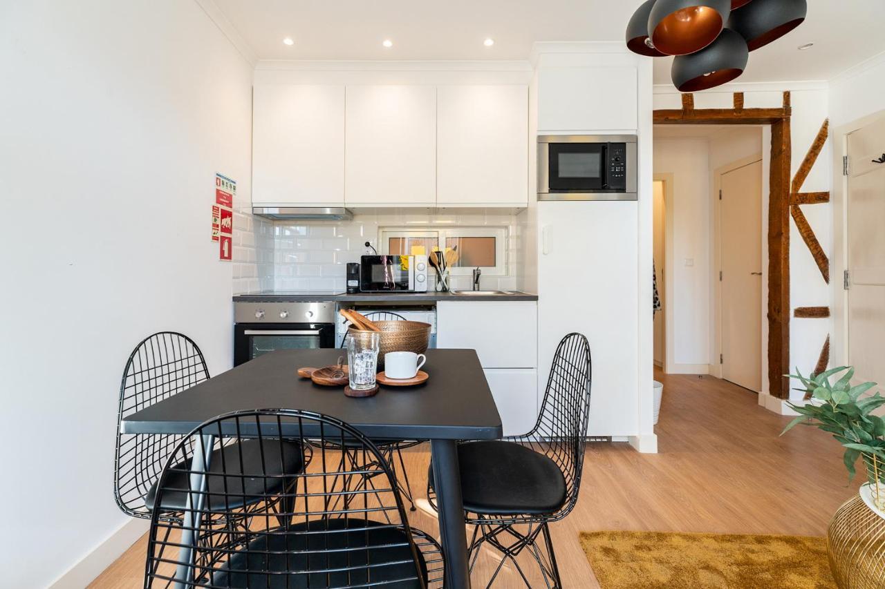 Designer 2bed1bath Mins To Famed Ramiro Restaurant Lisboa